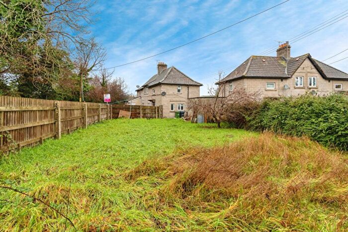 3 Bedroom Semi-Detached House For Sale In Potley Lane, Corsham, SN13
