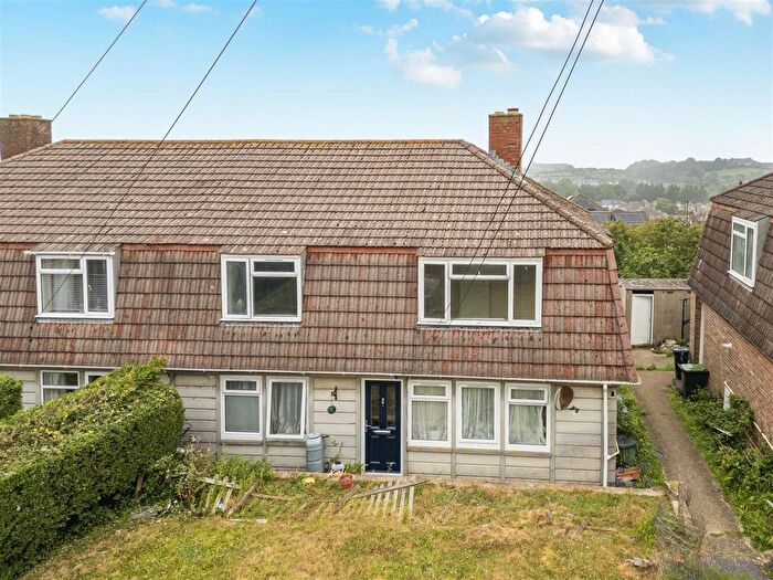 2 Bedroom Flat For Sale In Quarry Close, Swanage, BH19