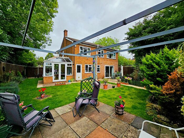 4 Bedroom Detached House For Sale In Temple Road, Oxford, OX4