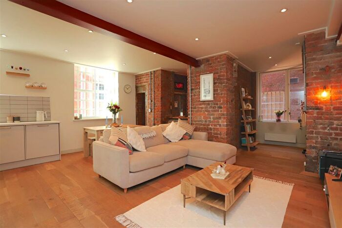 2 Bedroom Flat For Sale In Murrays Mills, Ancoats, M4