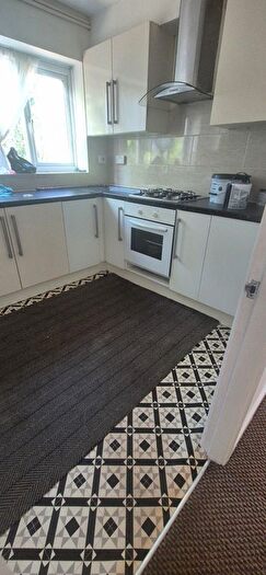 2 Bedroom Flat To Rent In Bell Green Road, Coventry, CV6