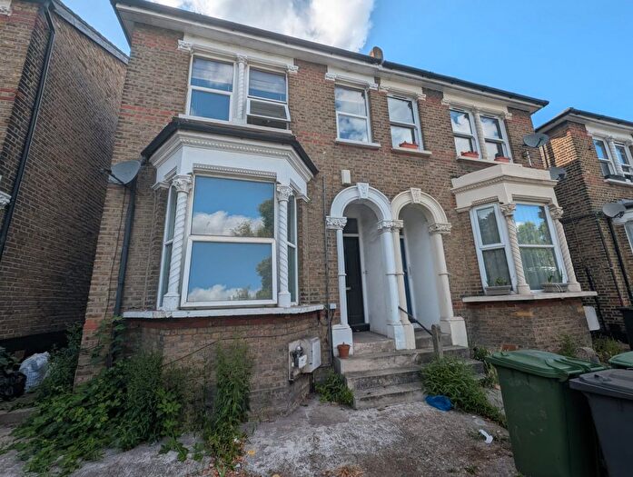2 Bedroom Flat For Sale In Catford, SE6