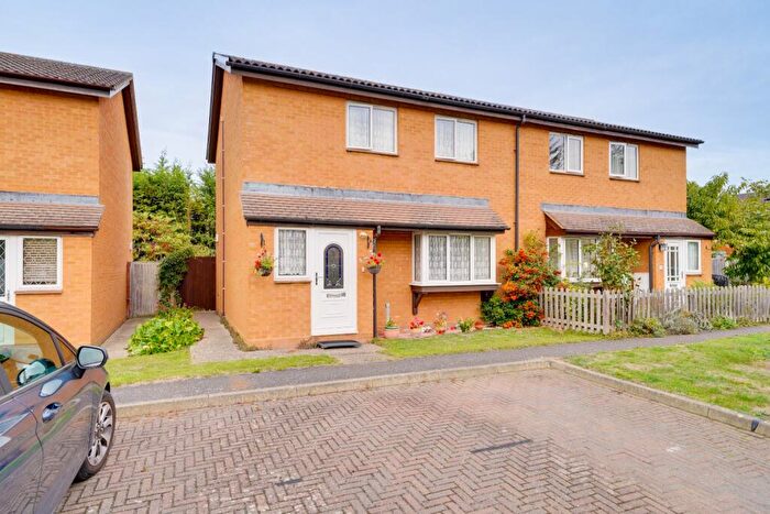 2 Bedroom Semi-Detached House For Sale In Blenheim Close, Shepreth, SG8