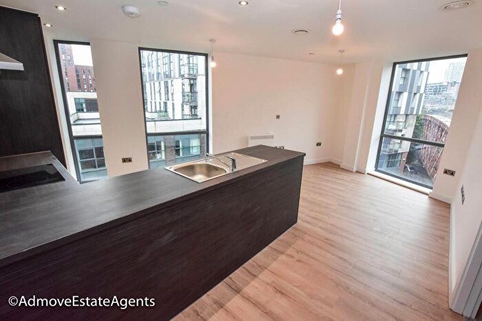1 Bedroom Apartment To Rent In Chapel Street, Salford, M3