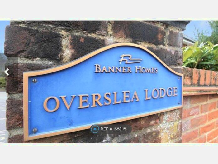 2 Bedroom Flat To Rent In Overslea Lodge, Leatherhead, KT22
