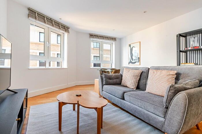 2 Bedroom Apartment To Rent In Pepys Street, London, EC3N