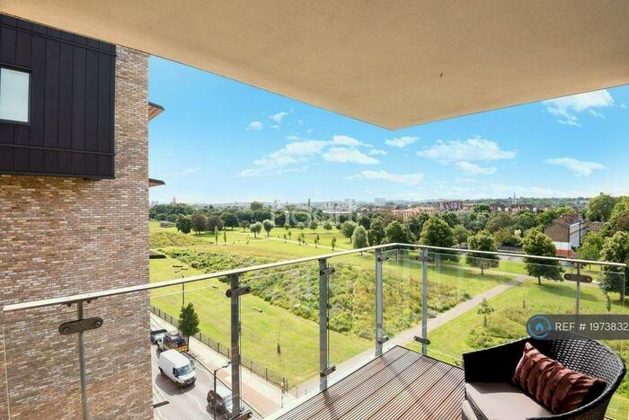 2 Bedroom Flat To Rent In Albany Road, London, SE5