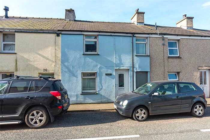 2 Bedroom Terraced House For Sale In High Street, Deiniolen, Caernarfon, Gwynedd, LL55