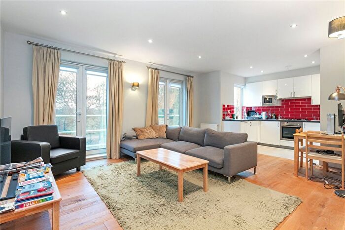 1 Bedroom Flat To Rent In Point Pleasant, London, SW18