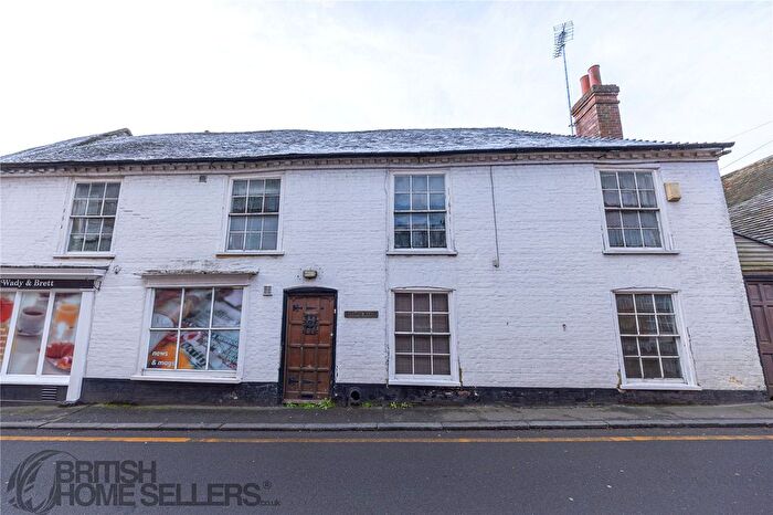 4 Bedroom Terraced House For Sale In School Road, Charing, Ashford, Kent, TN27