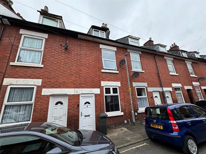 3 Bedroom Terraced House To Rent In Chorley Street, Leek, ST13