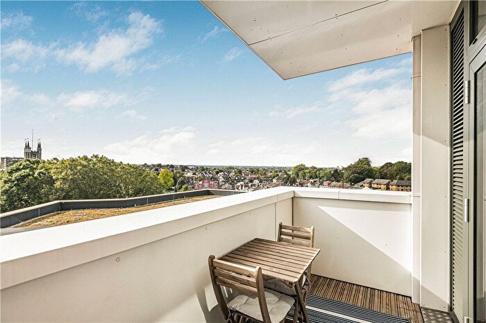1 Bedroom Flat For Sale In Cairo New Road, Croydon, CR0
