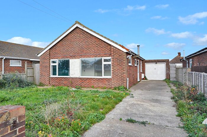 3 Bedroom Detached Bungalow For Sale In Leonard Road, Greatstone, TN28