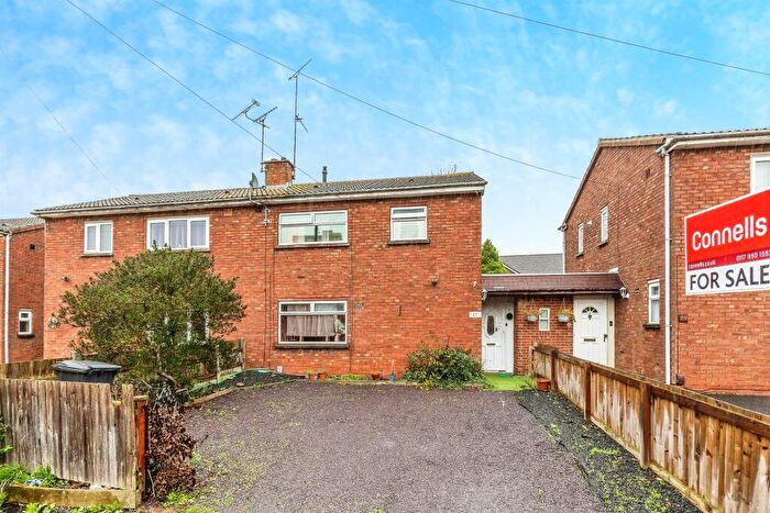 3 Bedroom Semi Detached House For Sale In Machin Road, Bristol, BS10