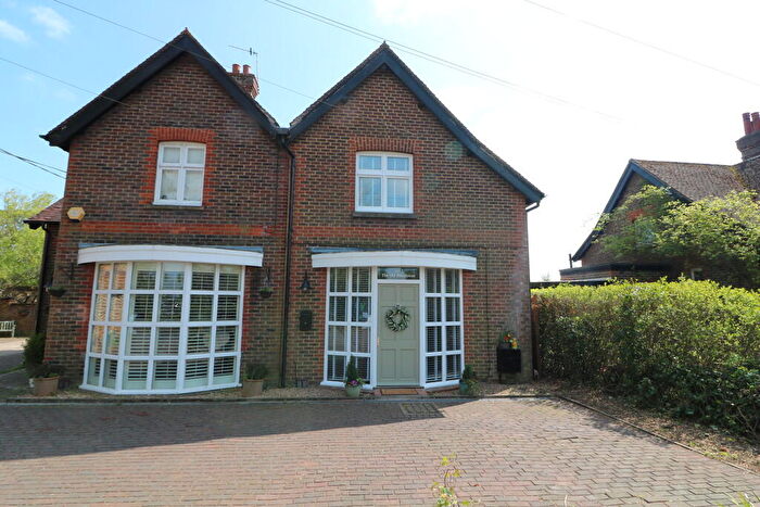 2 Bedroom Maisonette To Rent In Bunce Common Road, Leigh, RH2