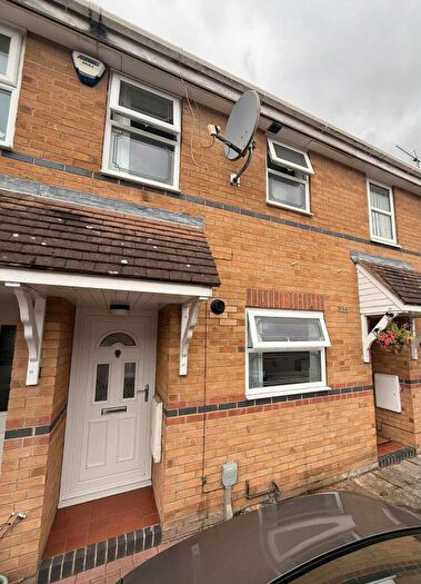 2 Bedroom Terraced House To Rent In Beamsley Way, Kingswood, Hull, East Yorkshire, HU7