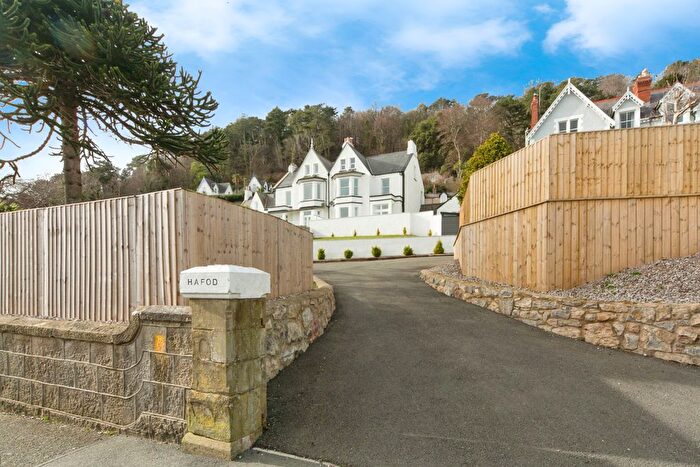 6 Bedroom Semi-detached House For Sale In Church Walks, Llandudno, Conwy, LL30