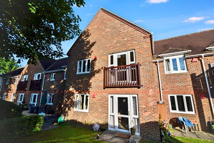 1 Bedroom Retirement Property For Sale In Adams Way, Alton, GU34