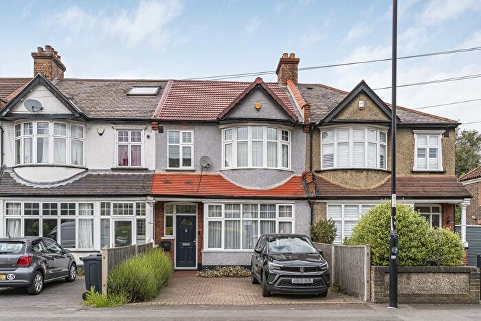 3 Bedroom Terraced House For Sale In Waddon Road, Croydon, CR0
