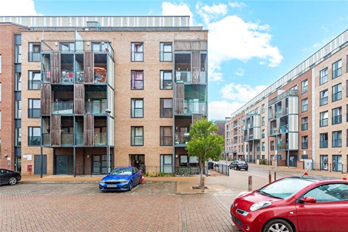 2 Bedroom Apartment For Sale In Maxwell Road, Romford, RM7