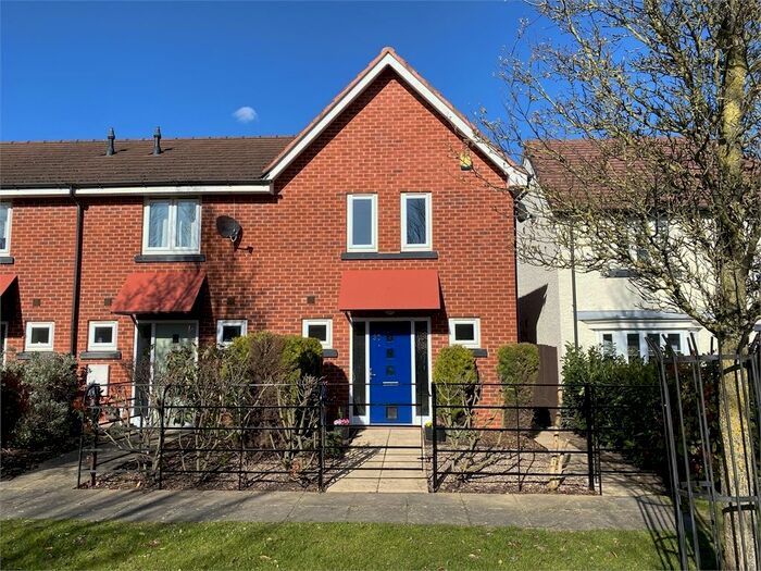 3 Bedroom End Of Terrace House To Rent In Rubys Walk, Fernwood, Newark, Nottinghamshire., NG24