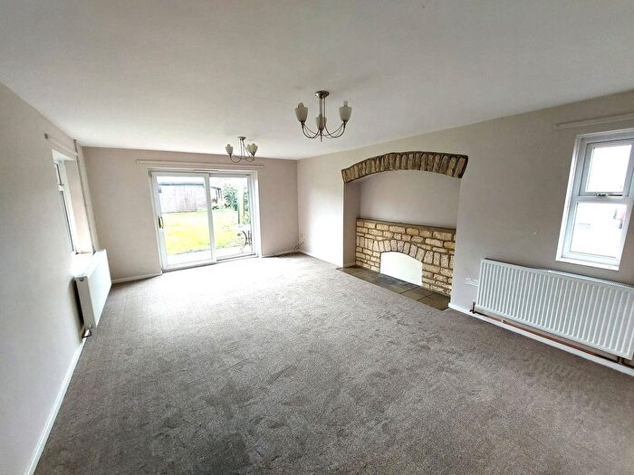4 Bedroom Detached House To Rent In High Street, Tetsworth, OX9