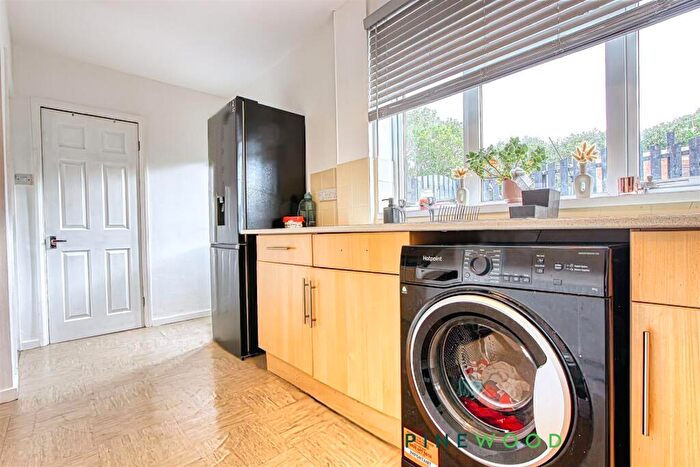 2 Bedroom Semi-Detached House For Sale In Scarsdale Crescent, Brimington, Chesterfield, Derbyshire, S43