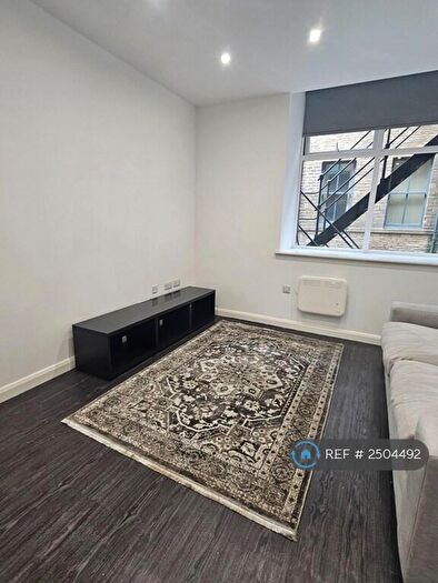 1 Bedroom Flat To Rent In Bradford, Bradford, BD1