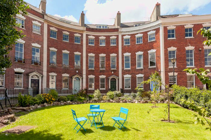 8 Bedroom House To Rent In Berkeley Crescent, Bristol, BS8