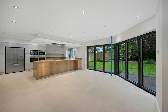 5 Bedroom Detached House To Rent In Alderside Walk, Englefield Green, TW20