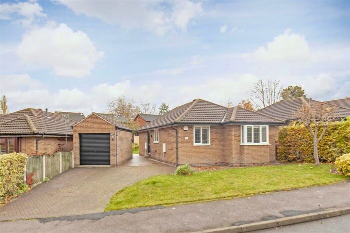 2 Bedroom Detached Bungalow To Rent In Holbeach Drive, Walton, Chesterfield S40