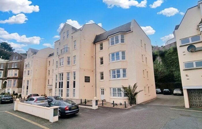2 Bedroom Flat For Sale In Marine Parade, Dawlish, EX7
