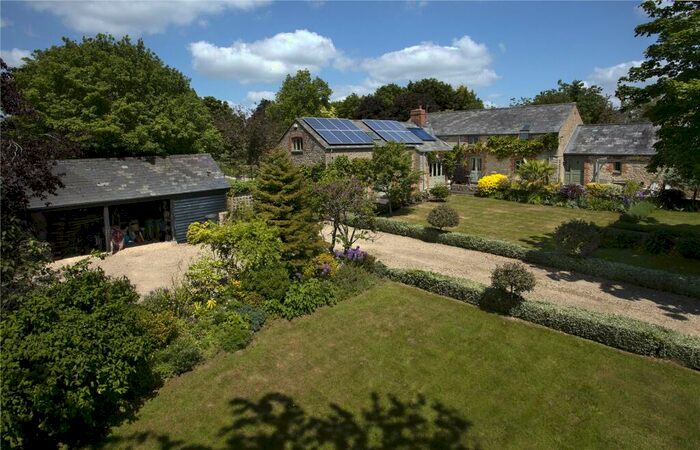 6 Bedroom Detached House For Sale In South Street, Caulcott, Bicester, Oxfordshire, OX25