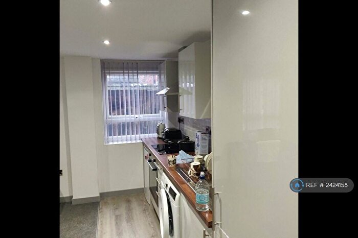 1 Bedroom Flat To Rent In Tivoli House, Hull, HU1