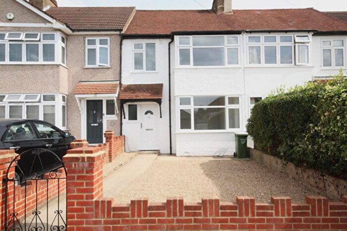 3 Bedroom Terraced House To Rent In Heathview Avenue, Dartford, DA1