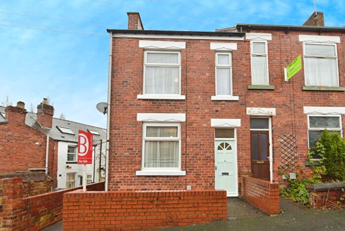 3 Bedroom Semi Detached House For Sale In Spring House Road, Sheffield, South Yorkshire, S10