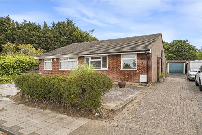 2 Bedroom Bungalow For Sale In St. Laurence Close, Orpington, Kent, BR5