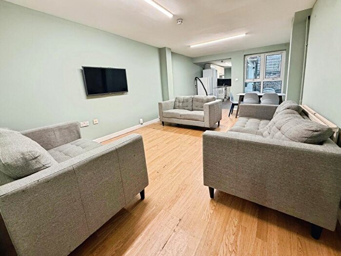 5 Bedroom House To Rent In Frederick Grove, Lenton, Nottingham, Nottinghamshire, NG7