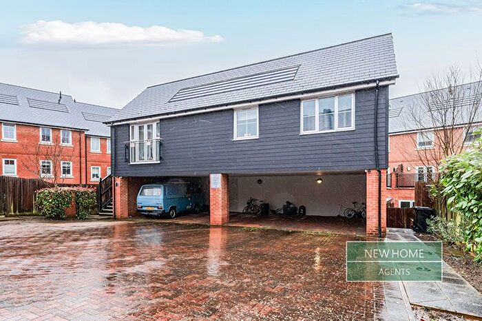 2 Bedroom Property For Sale In Davison Court, Dunton Green, Sevenoaks, TN14