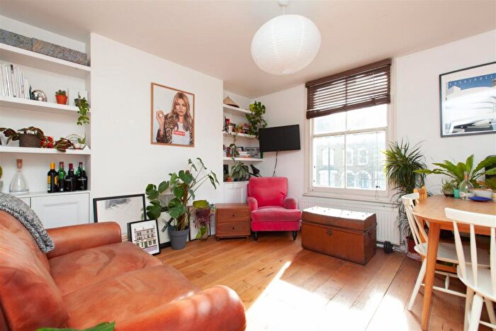 1 Bedroom Flat To Rent In Amhurst Road, Stoke Newington, N16