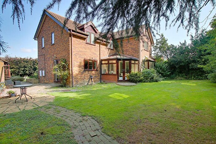 4 Bedroom Detached House For Sale In Waterside Gardens, March, PE15