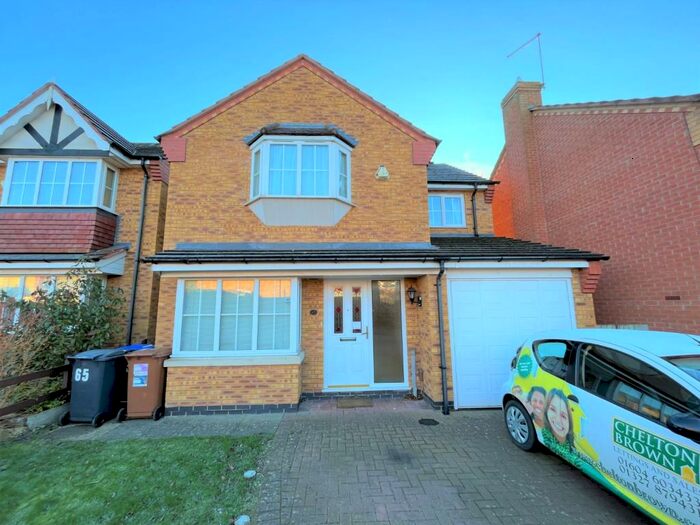 4 Bedroom Detached House To Rent In Battalion Drive, Simpson Manor, Northampton, NN4