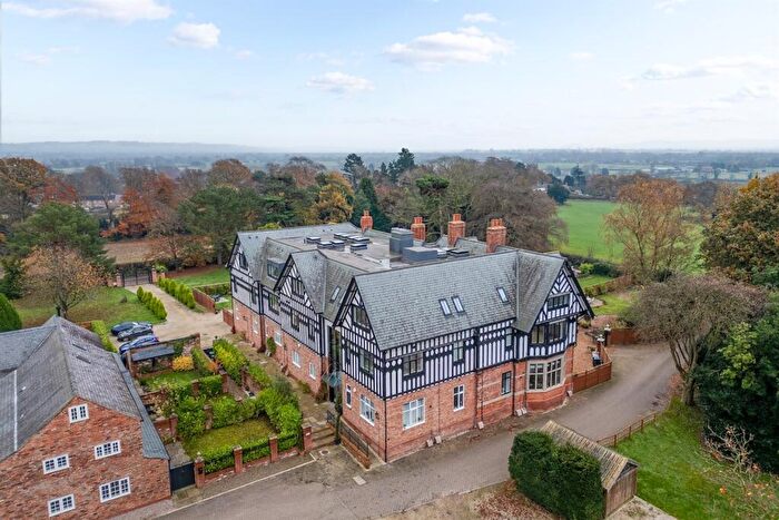 3 Bedroom Penthouse For Sale In Ferma Lane, Great Barrow, CH3