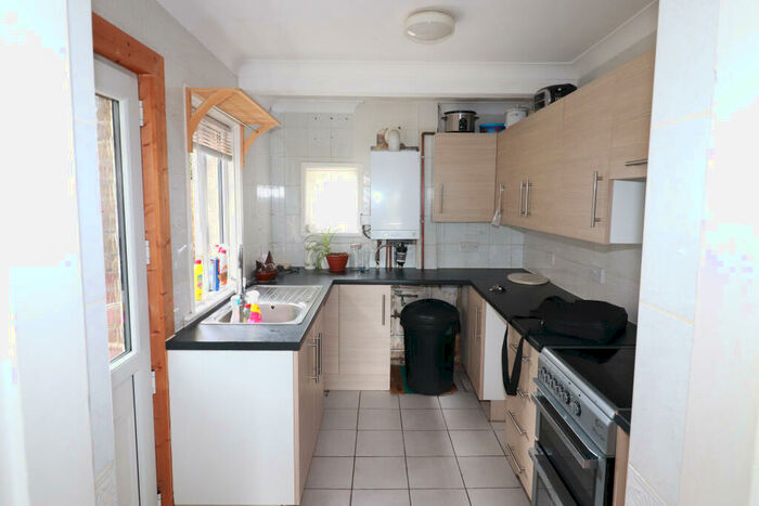 2 Bedroom House To Rent In Horsham Road, Littlehampton, BN17
