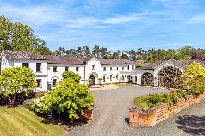 7 Bedroom Detached House For Sale In Ullenhall, Henley-In-Arden, B95