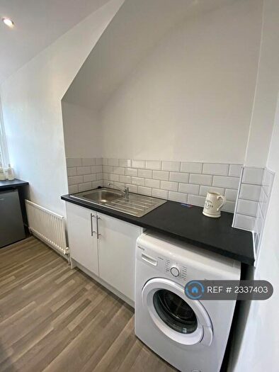 2 Bedroom Flat To Rent In Argyle Square, Sunderland, SR2
