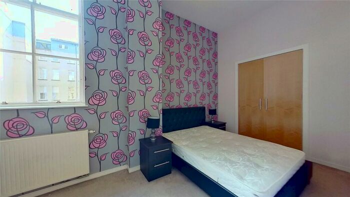 2 Bedroom Flat To Rent In South Frederick Street, Glasgow, G1