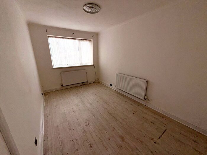 2 Bedroom Bungalow For Sale In Glenmore Avenue, Thornton-Cleveleys, Lancashire, FY5