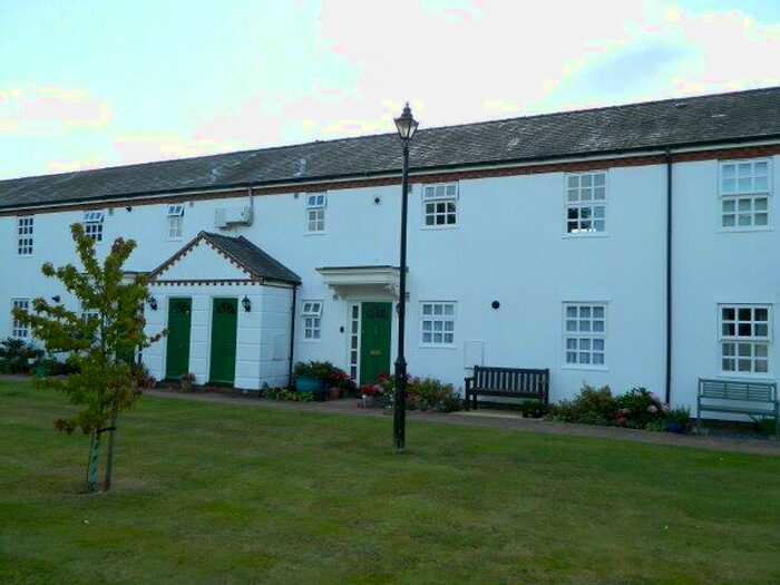 2 Bedroom Flat To Rent In Ashdown Court, RH13