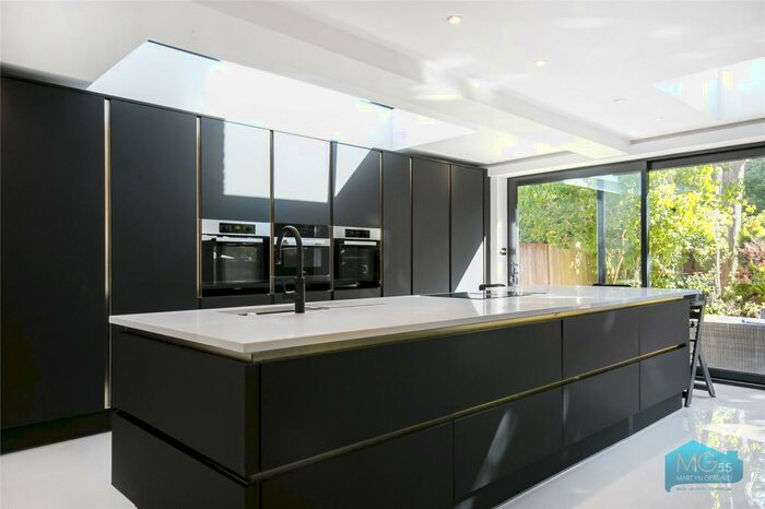 4 Bedroom Detached House To Rent In Oakleigh Park South, Whetstone, London, N20